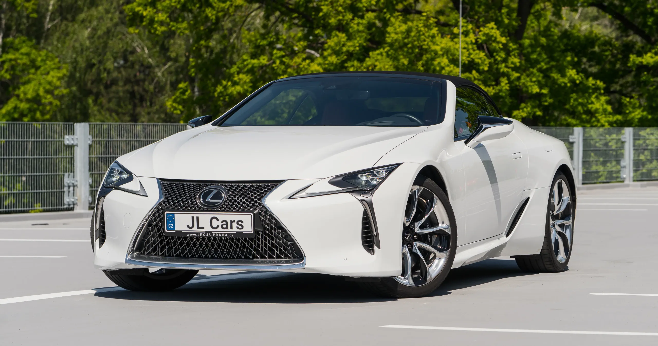 Lexus LC 500 Convertible Sport+ 2021 – fotografie 1 z 10