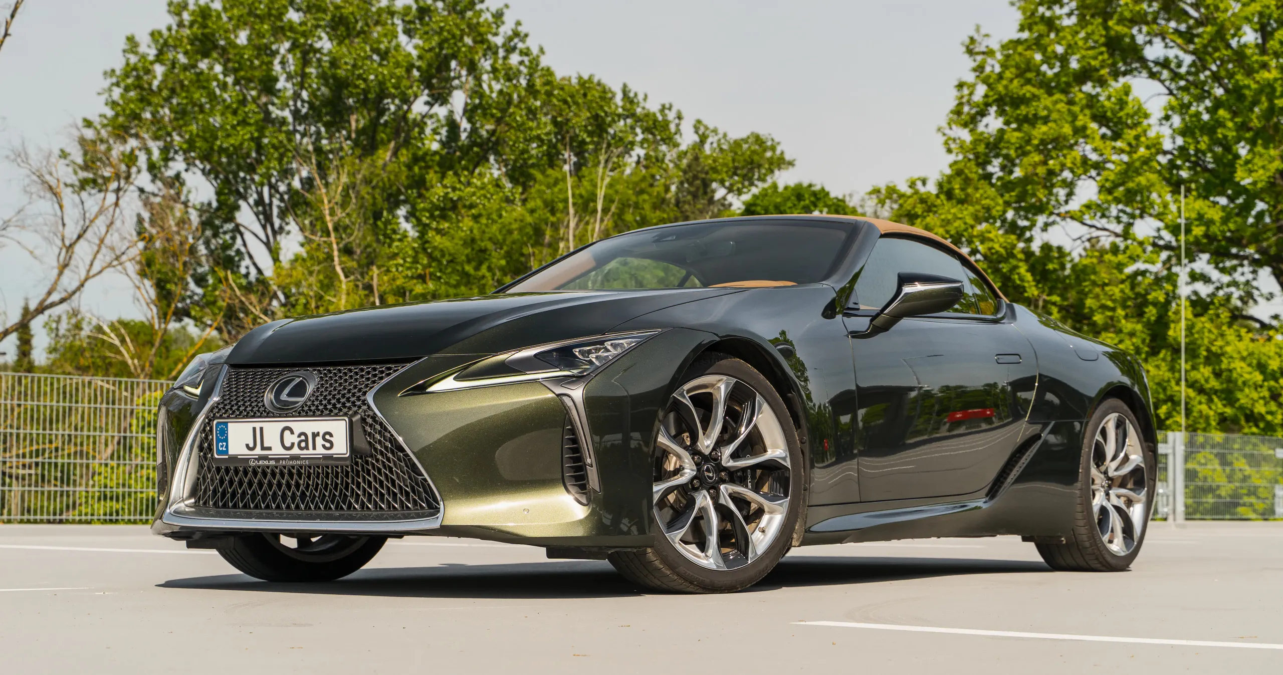 Lexus LC 500 Convertible Sport+ 2021 – fotografie 3 z 16
