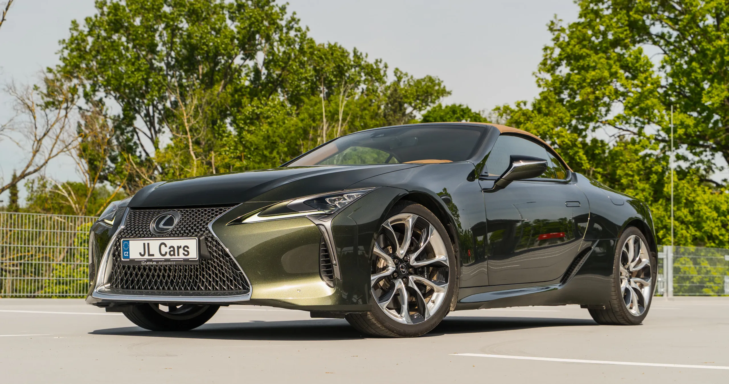 Car Lexus LC 500 Convertible Sport+