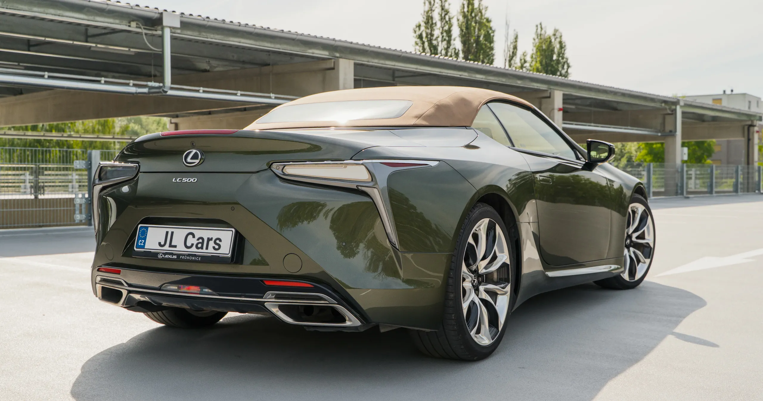 Lexus LC 500 Convertible Sport+ 2021 – fotografie 5 z 16