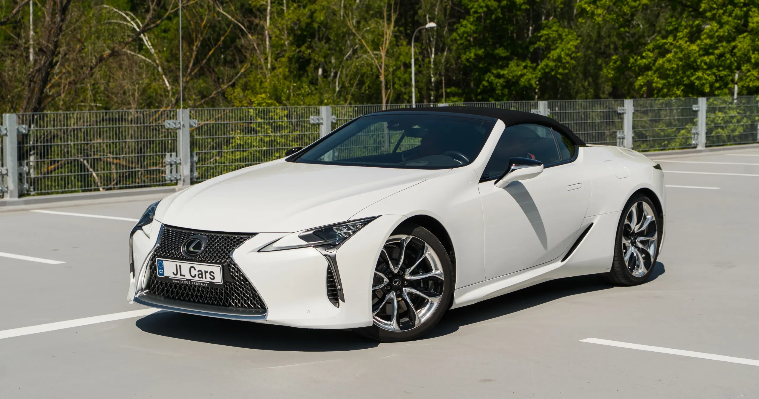 Lexus LC 500 Convertible Sport+ 2021 – fotografie 3 z 10