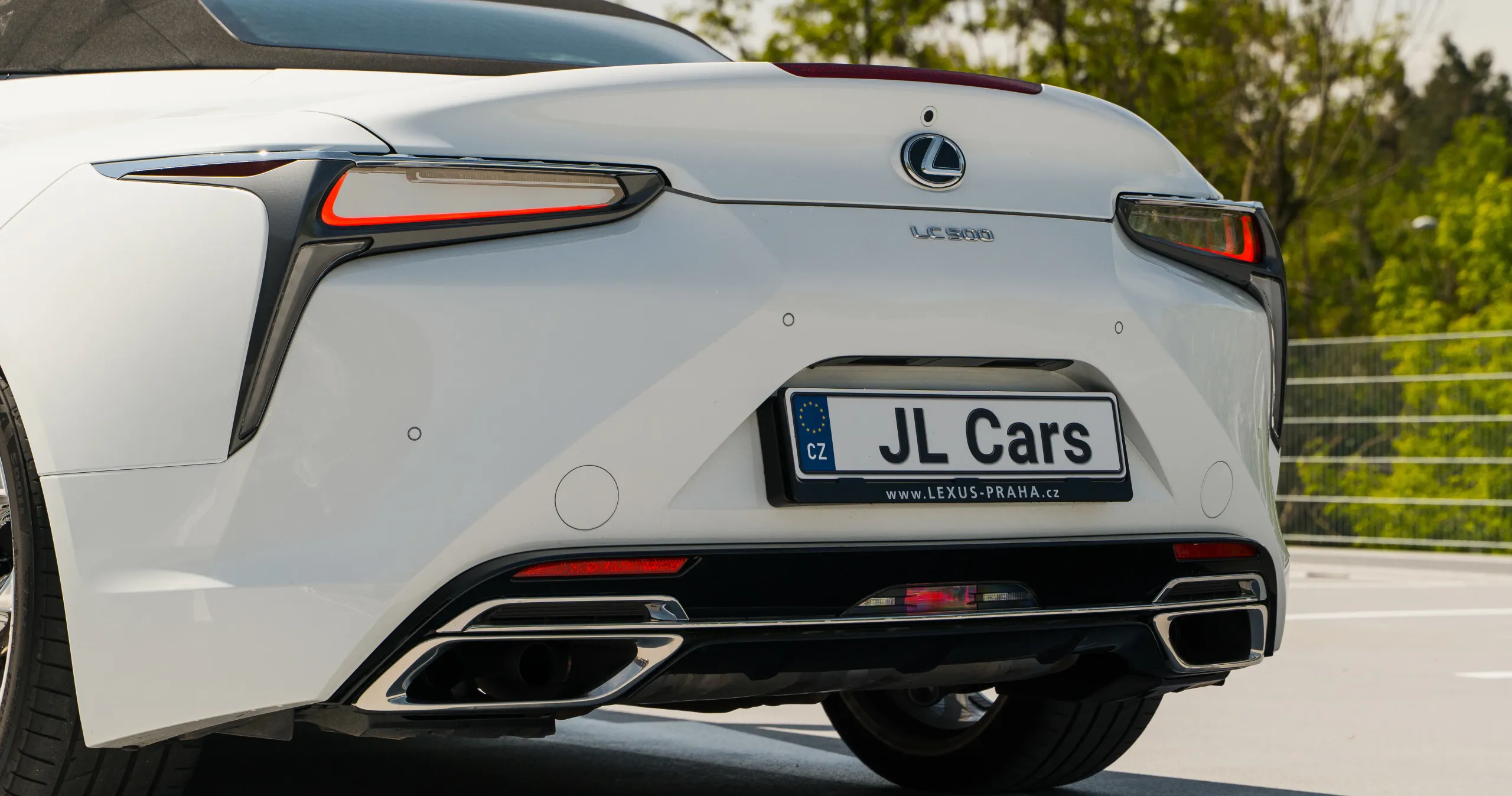Lexus LC 500 Convertible Sport+ 2021 – fotografie 5 z 10