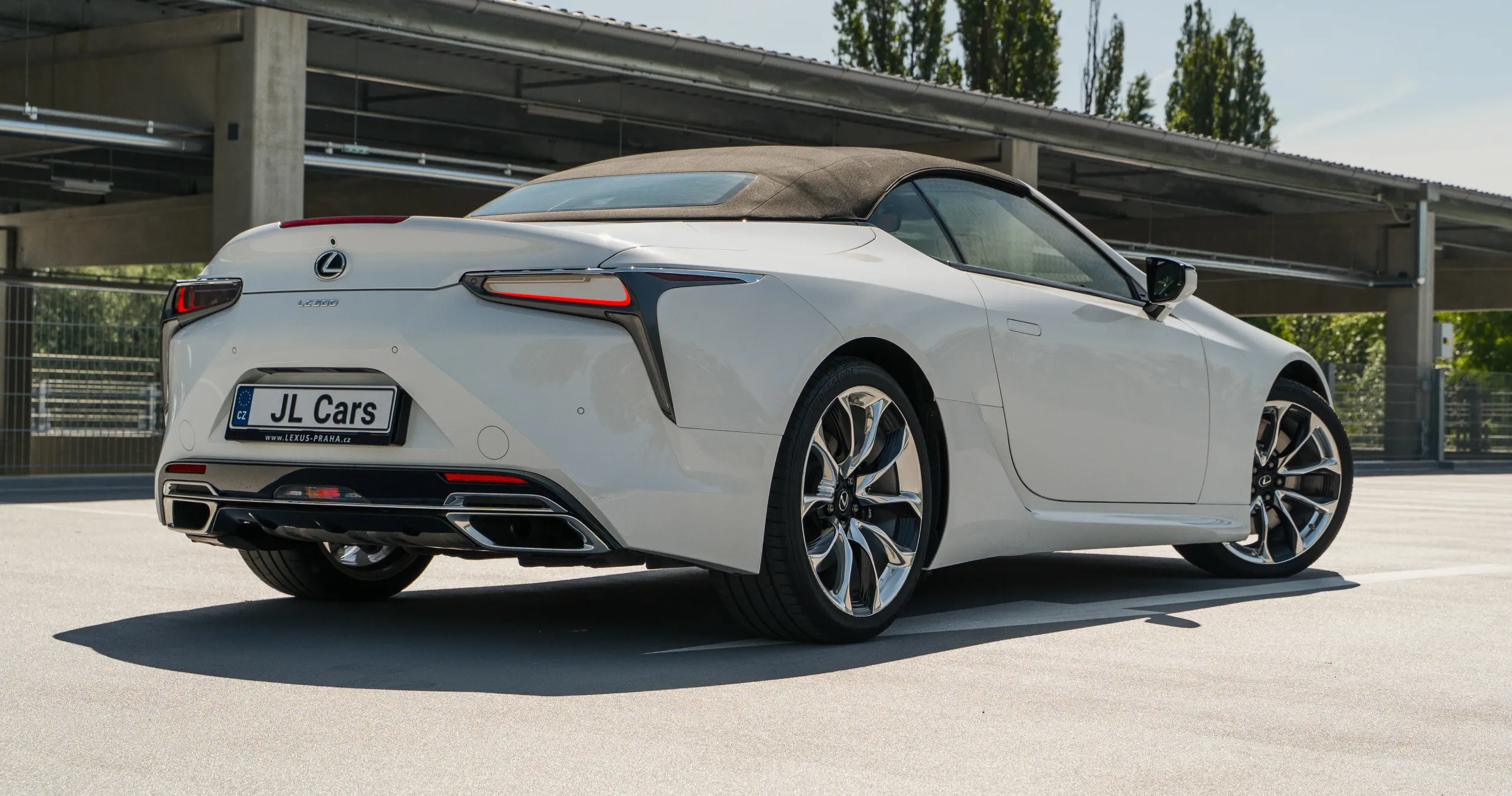 Lexus LC 500 Convertible Sport+ 2021 – fotografie 6 z 10